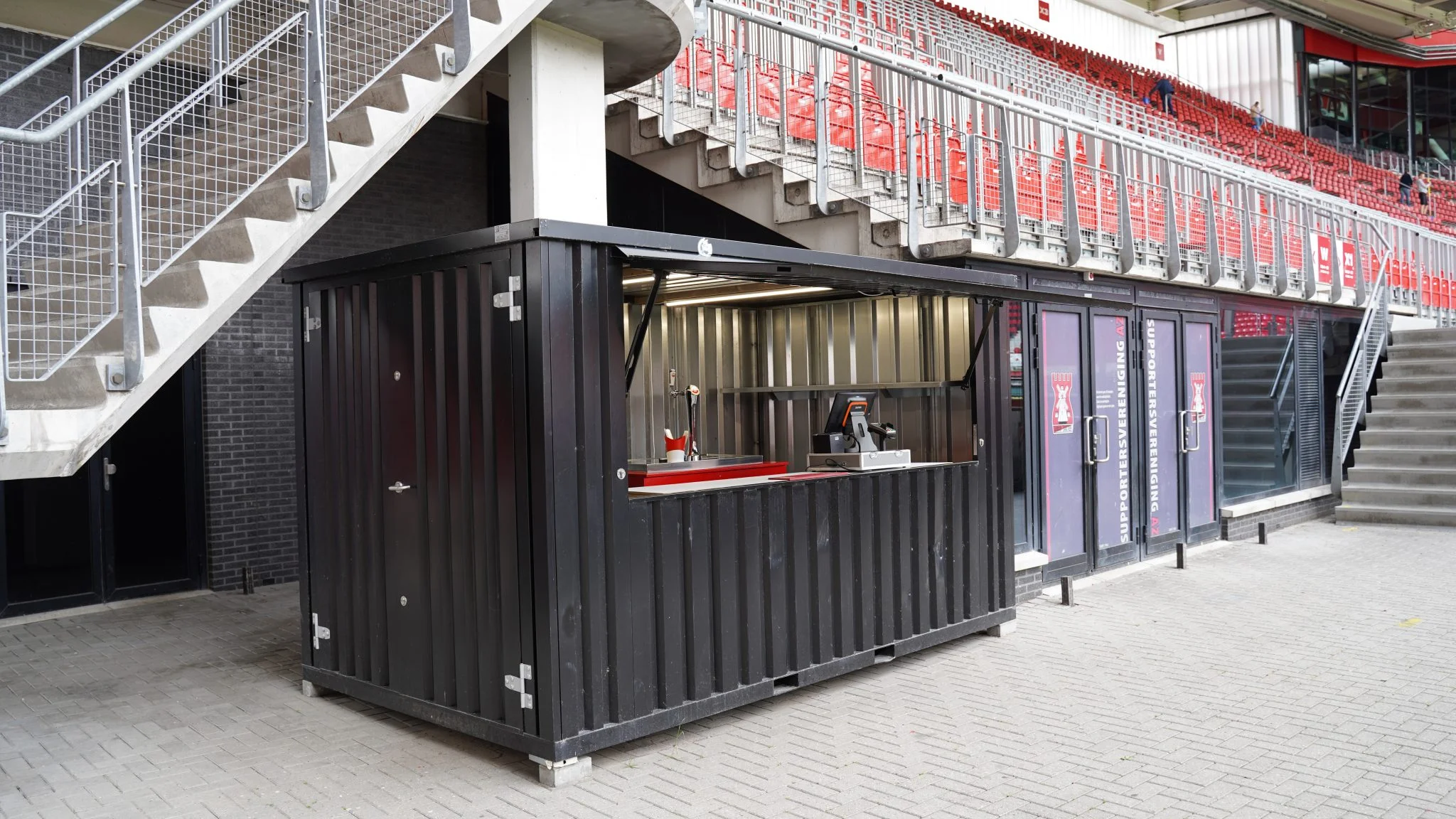 Conteneur bar démontable 4×2 XL RAL 9005